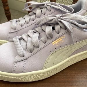 Puma suede sneakers size 6.5